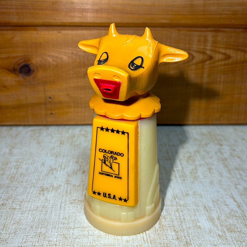 1970's Plastic Whirley Cow Creamer - Colorado Centennial State U.S.A.